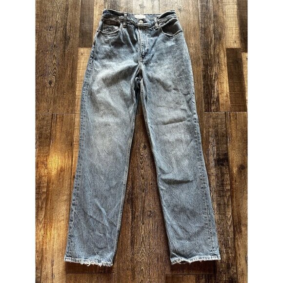 Abercrombie The 90's Straight Ultra High Rise Curve Love Medium Wash Size 27 - Picture 1 of 5